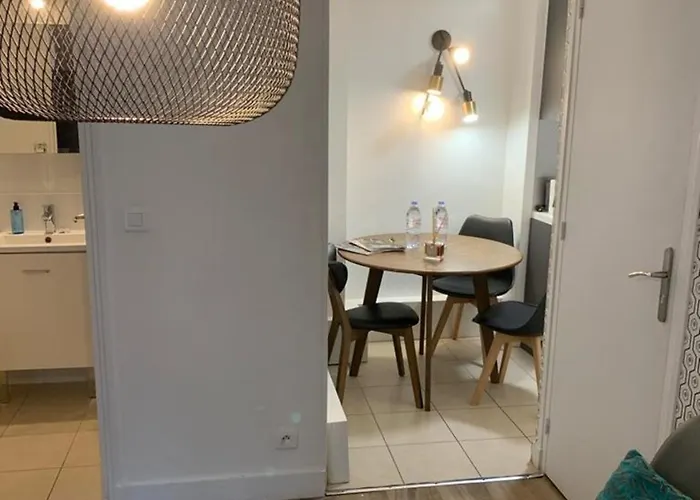 149 - Urban Cosy Flat In Paris